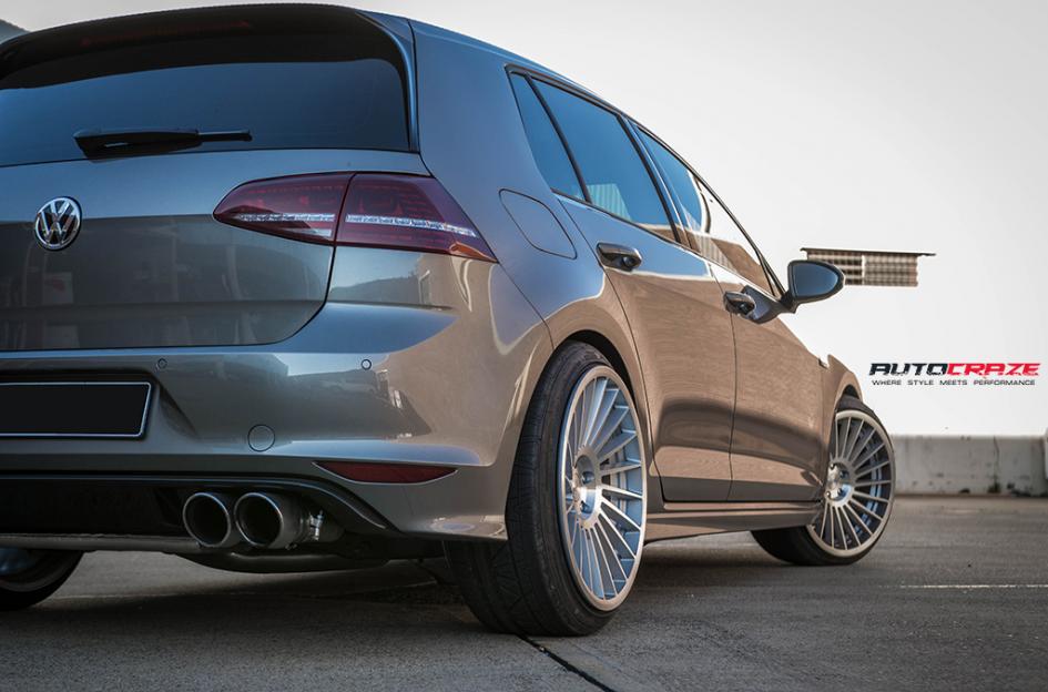 VOLKSWAGEN GOLF IND T SILVER MACHINED FACE